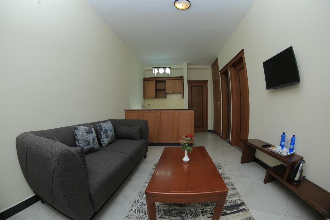 Daisy Hotel Addis Abeba Esterno foto