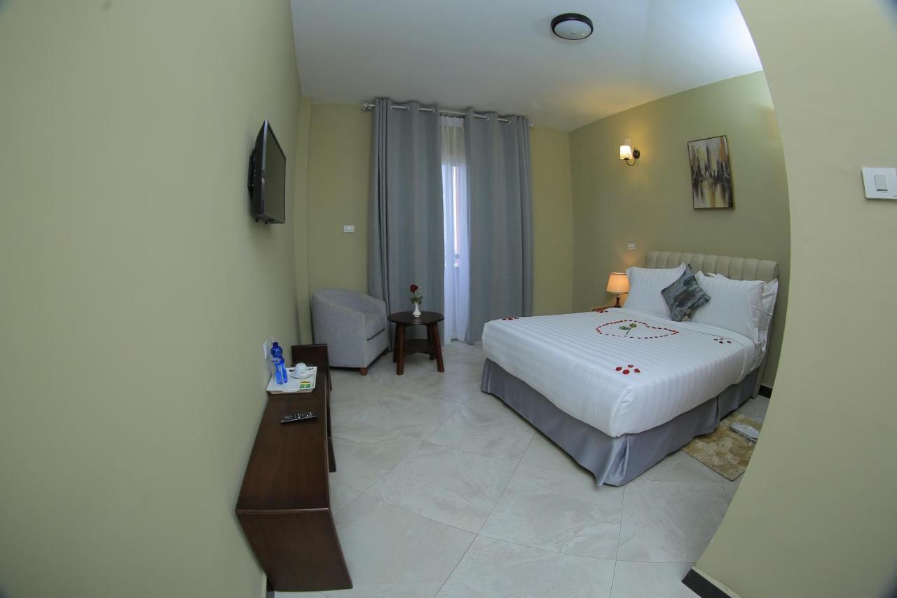 Daisy Hotel Addis Abeba Esterno foto