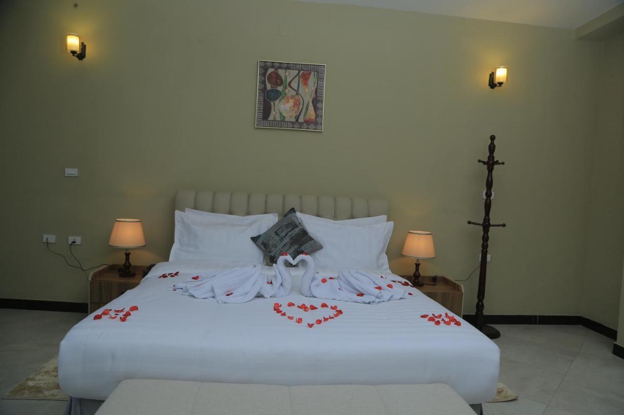 Daisy Hotel Addis Abeba Esterno foto