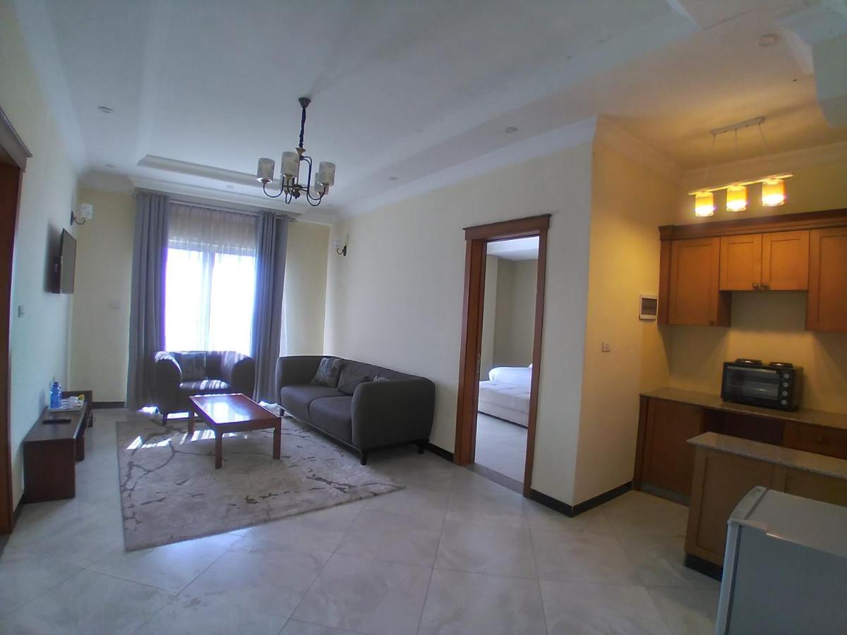 Daisy Hotel Addis Abeba Esterno foto