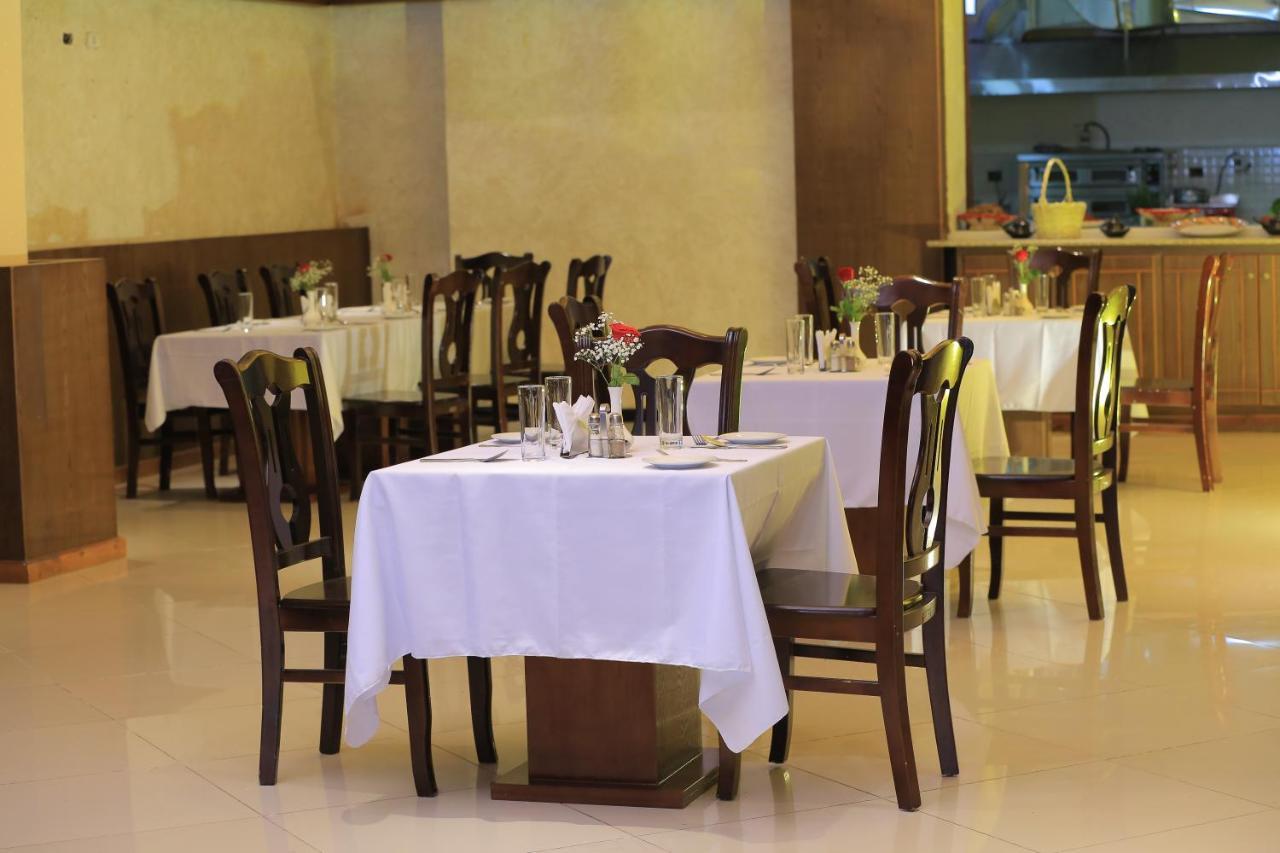 Daisy Hotel Addis Abeba Esterno foto